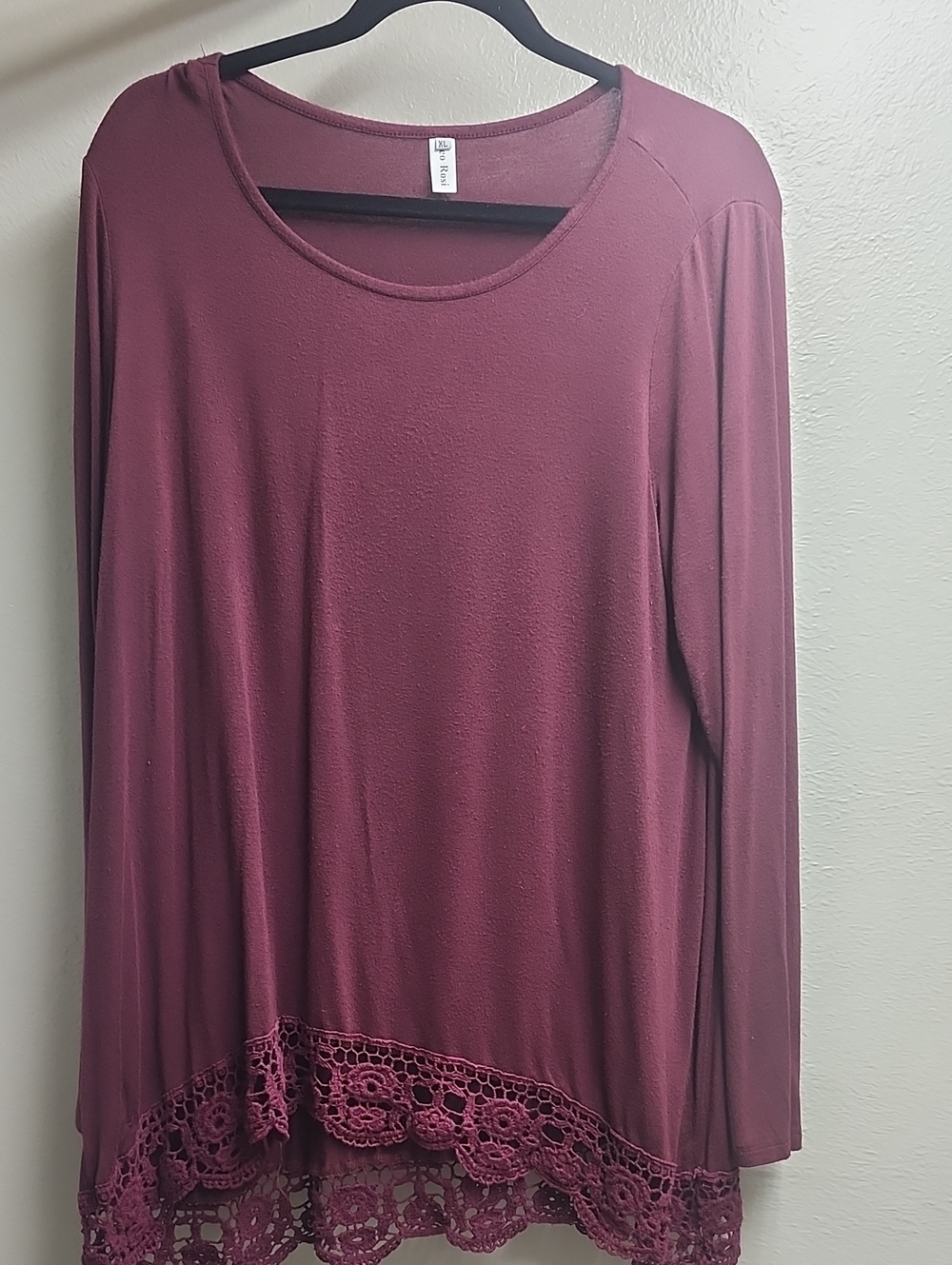 Leo Rosi Long Sleeve Lace-Hem Top - Wine